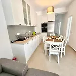 House Theasis - Allparos