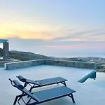 House Theasis - Allparos Βίλα Φάρος