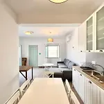 House Theasis - Allparos 别墅 *