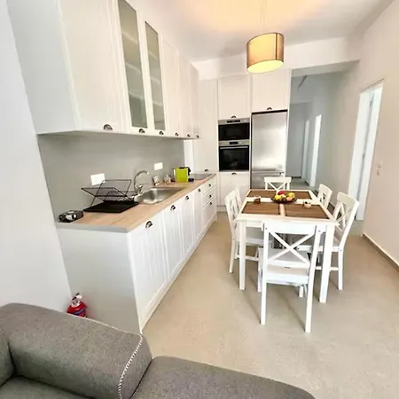 House Theasis - Allparos